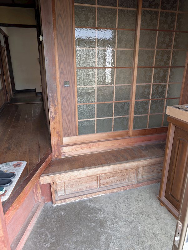 長田貸家 玄関
