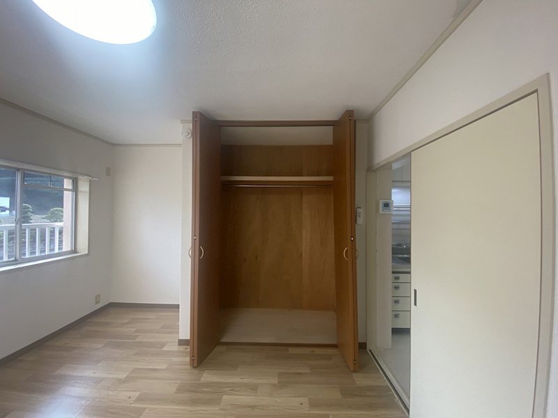ウイズ高屋 収納