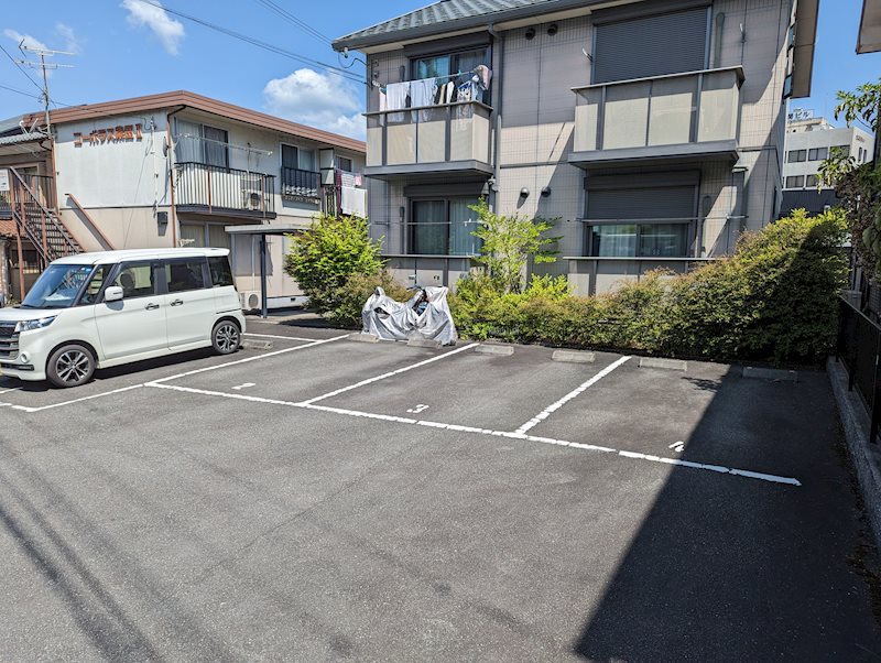 コーポラス柴田 駐車場