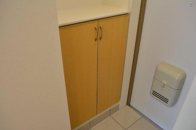 エルメゾン東羽合 収納