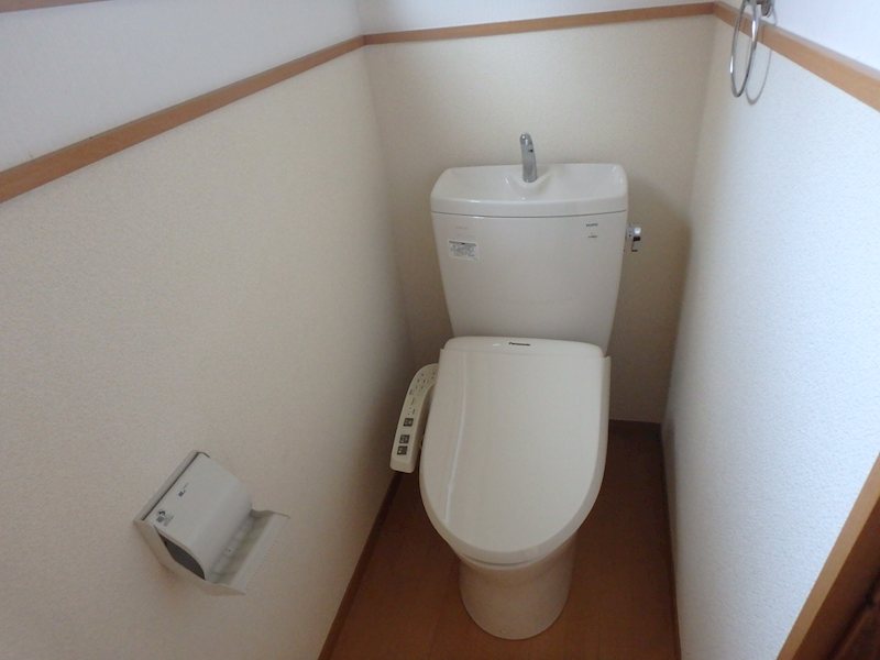 土髙様九日市貸家 トイレ