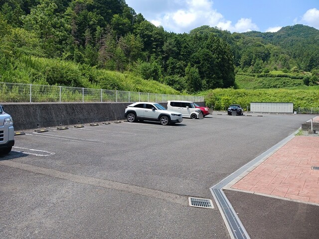 メゾン・城ノ下Ａ 駐車場