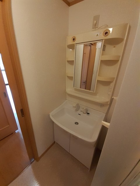 ホワイト　ピジョン 洗面所