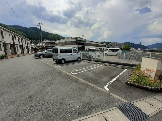 グラン　ミラージュ 駐車場