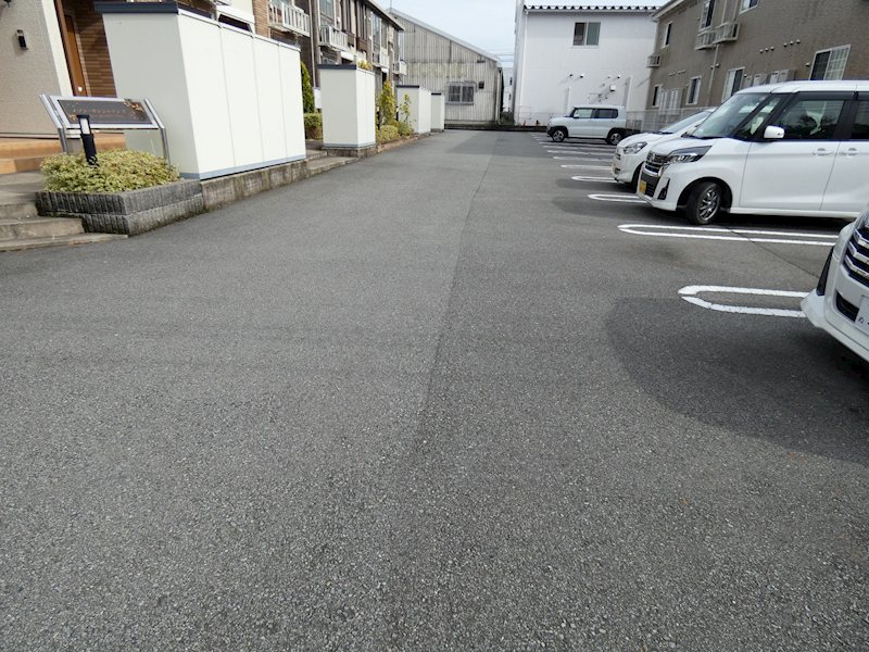 メゾン・サンシャイン孝Ｂ 駐車場