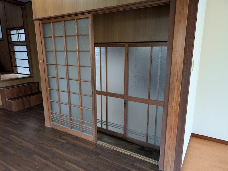 厚貸家（離れ） 玄関