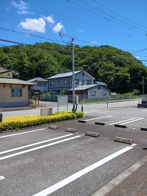 ルシェリア　コリーナ 駐車場