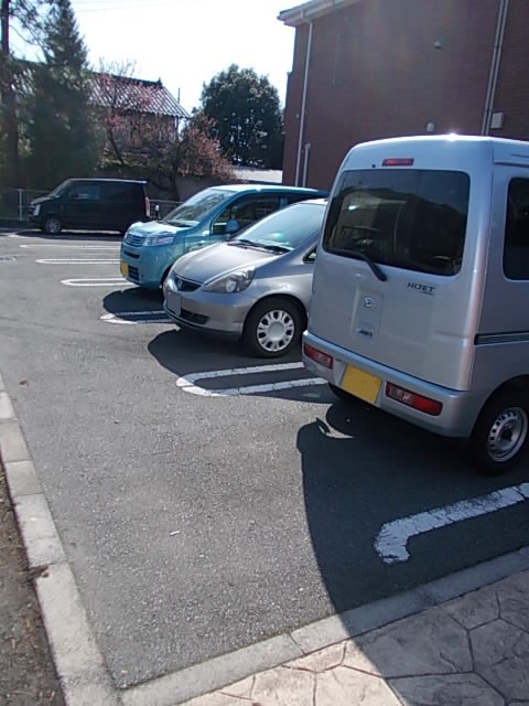 アイビーフラットＢ 駐車場