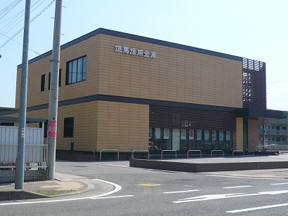 シャーメゾン　リヴィエール 銀行
