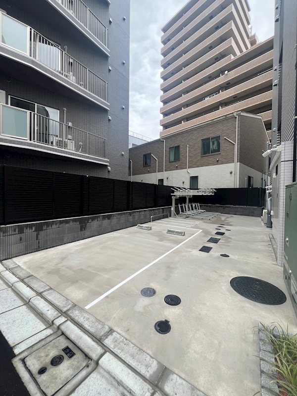ＨＹ’ｓ　桜橋　ＭＩＲＡＩＳ 駐車場