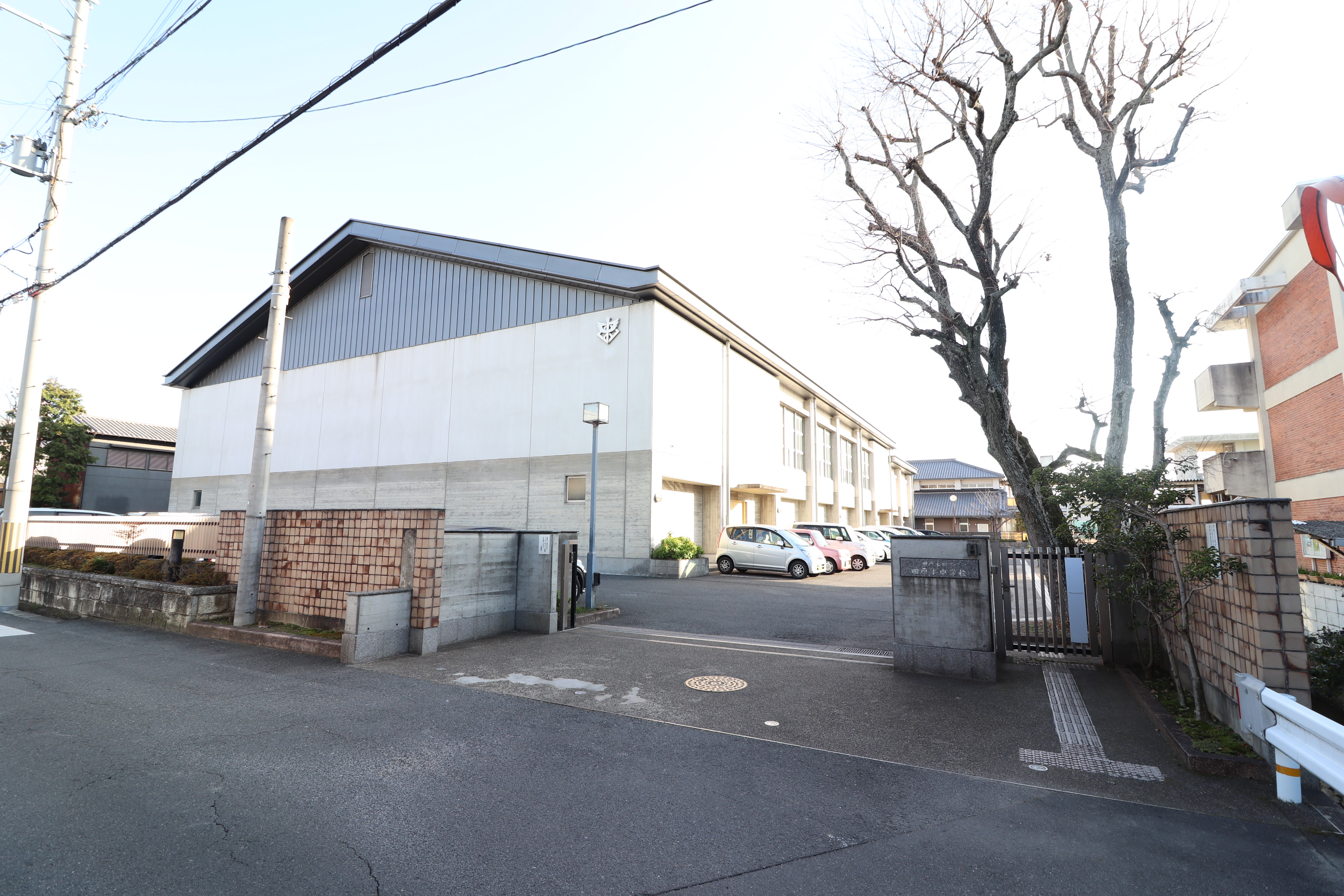 クレストール三笠 中学校