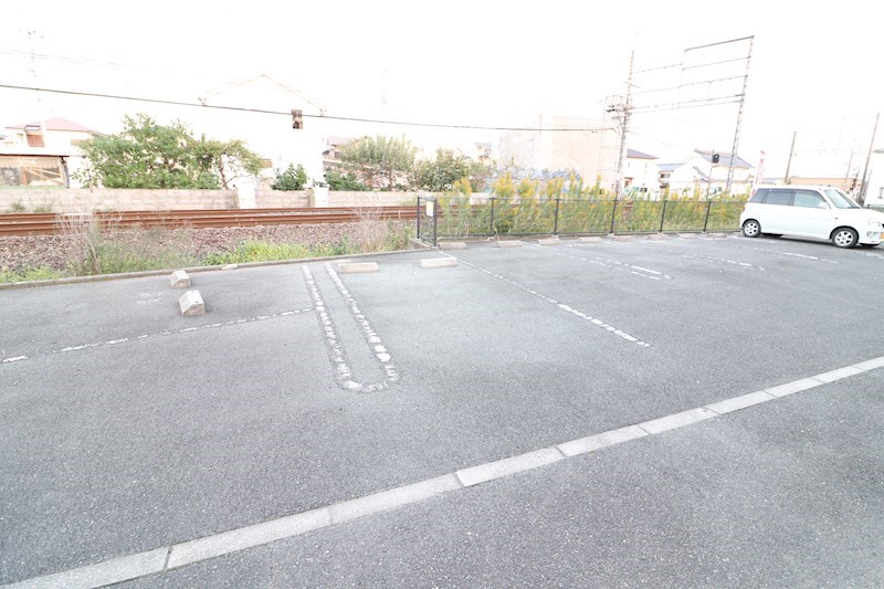 フィオーレ 駐車場