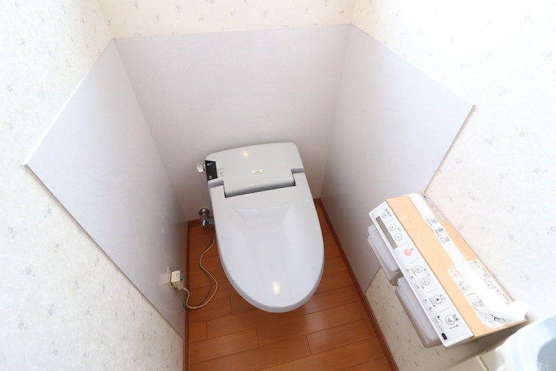 新町戸建 トイレ
