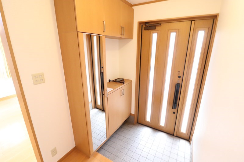 新町戸建 玄関