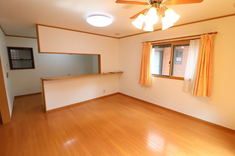 新町戸建 リビング