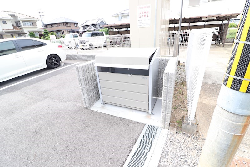ニーノ その他