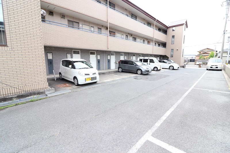 グローリーマンション 駐車場
