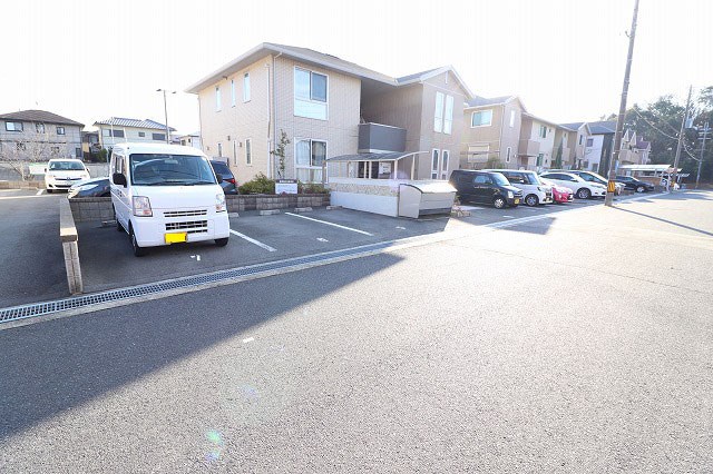 フェリーチェ真美ケ丘 A棟 駐車場
