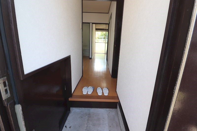 奈良県橿原市中曽司町 玄関