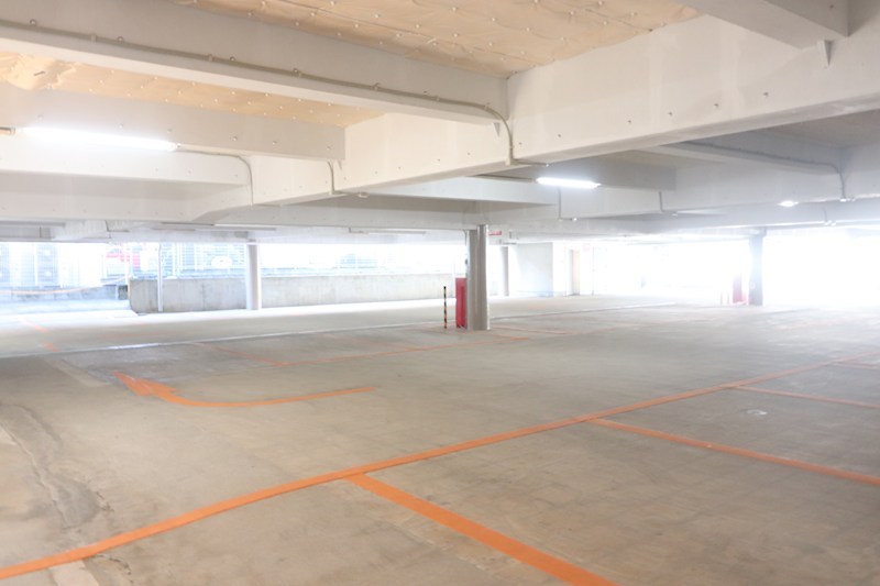 スローライフ店舗 駐車場