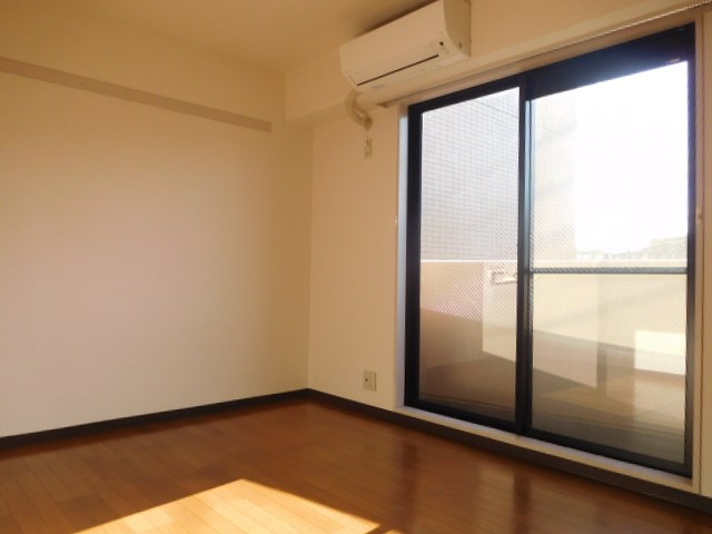 APT12 リビング