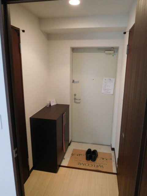 グランビア河原 玄関