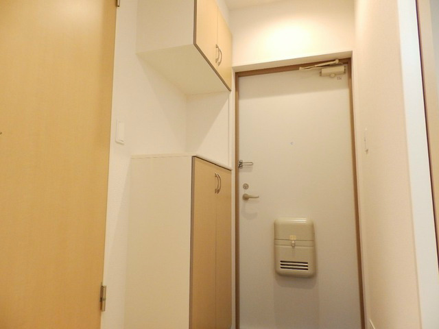 ラビュール大日 玄関