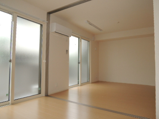 アゼリアN その他3