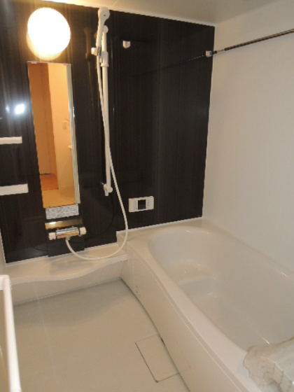 アゼリアN 風呂画像