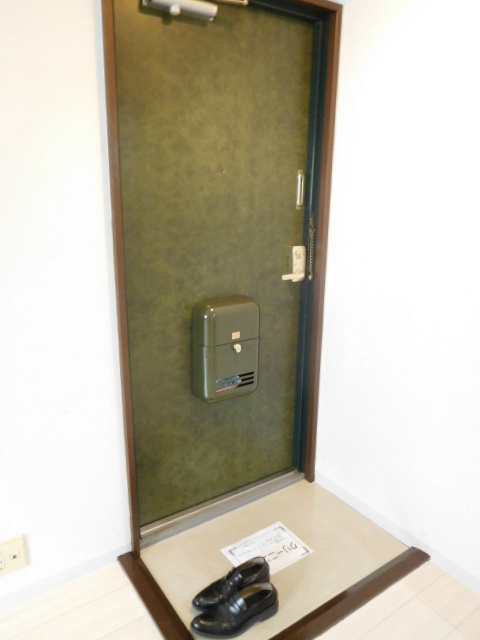 アルコバレーノ 玄関