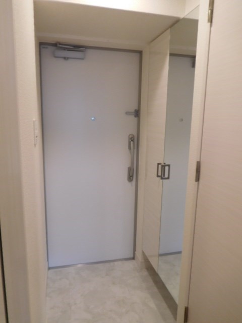 フォレストグレイス守口駅前Ⅱ 玄関