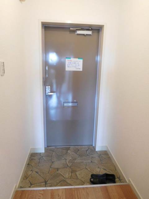 アスカサンハイム 玄関