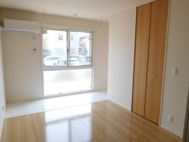 白井ハイツ ベッドルーム