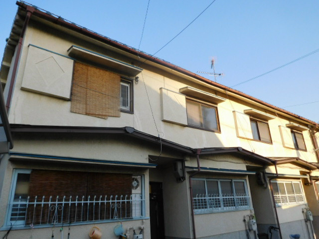 中東借家  外観
