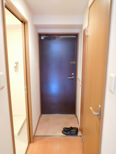 フナーセル 玄関