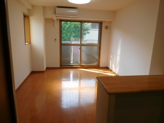 フナーセル リビング