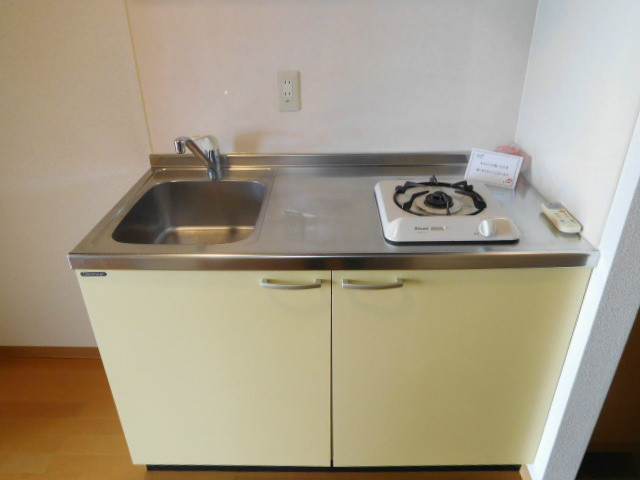 フィオーレ滝井 キッチン