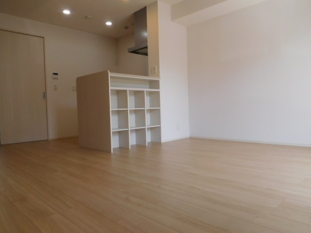 コウラニカイエヴァ リビング