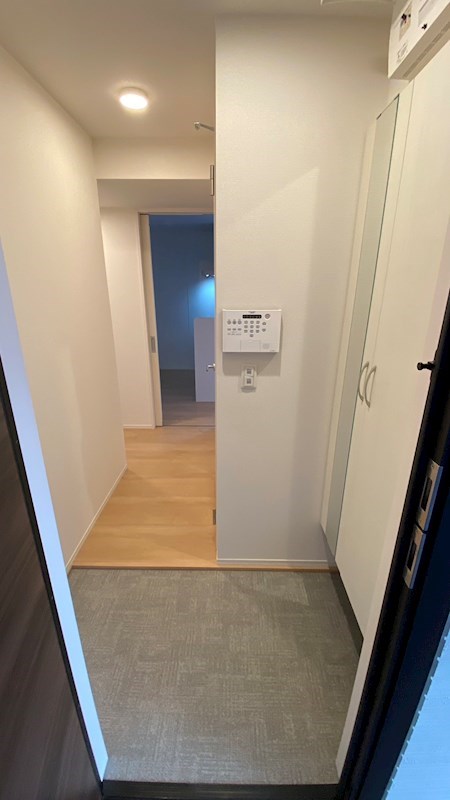 ムーンリバーB棟 玄関