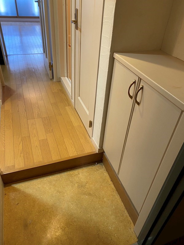 カーサ北本通 玄関