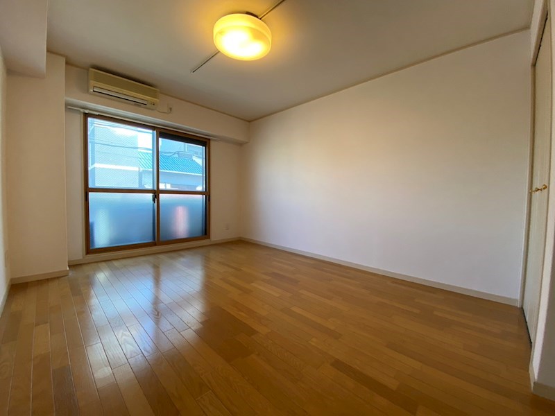 カーサ北本通 リビング