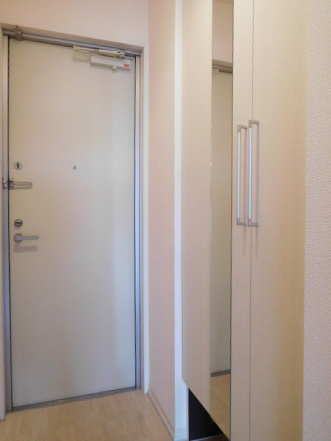 オーシャンコートT 玄関