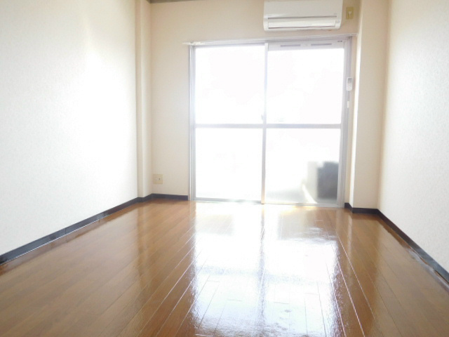 コムズスクエア大日 リビング