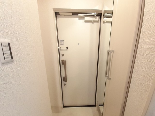 リエ－ト　佐太 玄関