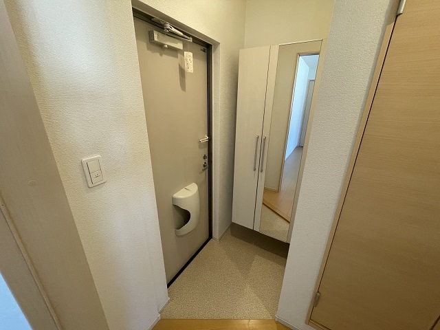 ファミールキンダⅡ 玄関