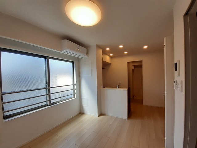 カーサ・ヴェルデ　梶 リビング