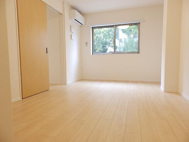 ラビュール大日 リビング