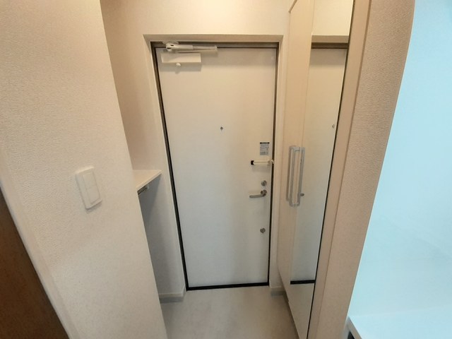 ロハナパレス 玄関