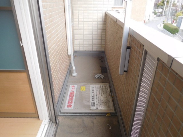 シャンドフルール　B棟  ベランダ