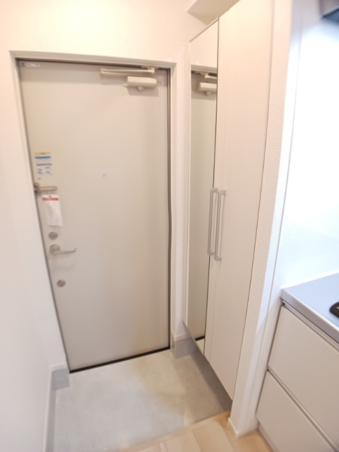 カーサモデルノ南摂津 収納